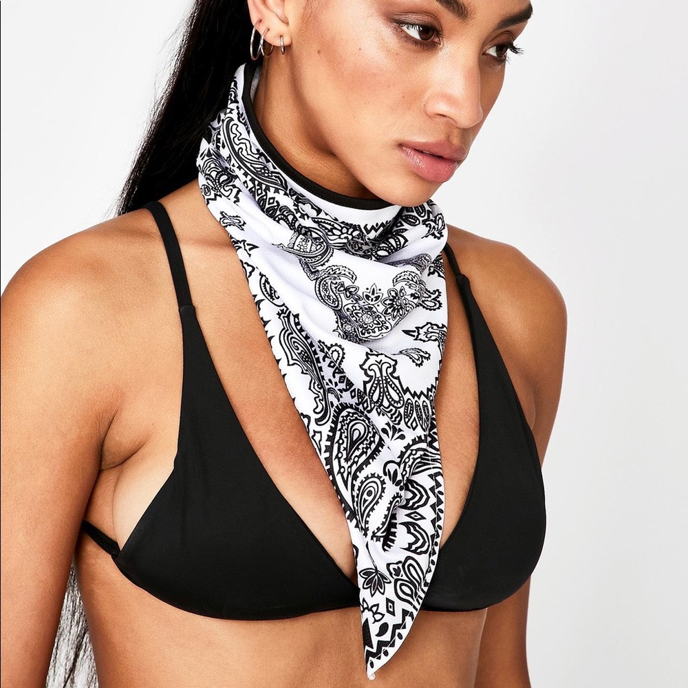 PAISLEY BANDANA
